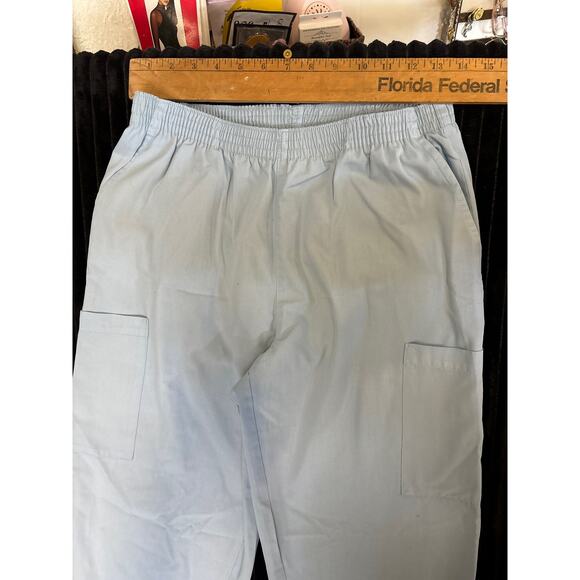 Dickies Women's Light Blue Multi-Pocket Medical Scrub Size Medium - Picture 3 of 4